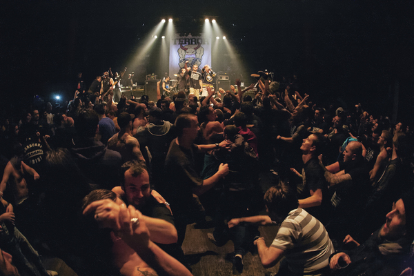 http://absephotography.com/wp-content/uploads/2014/01/Terror-20140120-213343-Canon-EOS-5D-_MG_6293_DxO-600x400.jpg