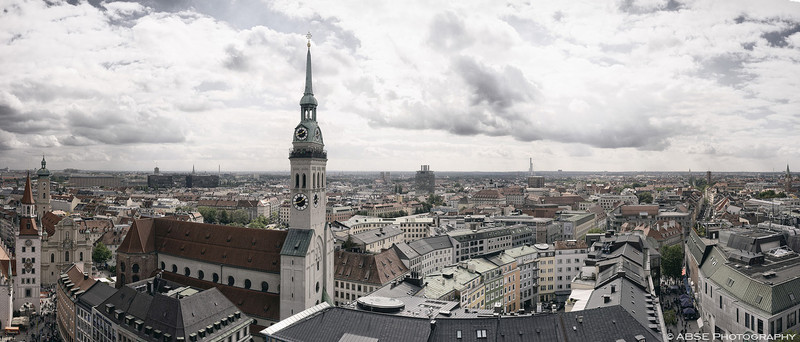 IMAGE: http://absephotography.com/wp-content/uploads/2014/05/Oktoberfest_20130921-135925-FinePix-X100-DSCF3825_29-800x342.jpg