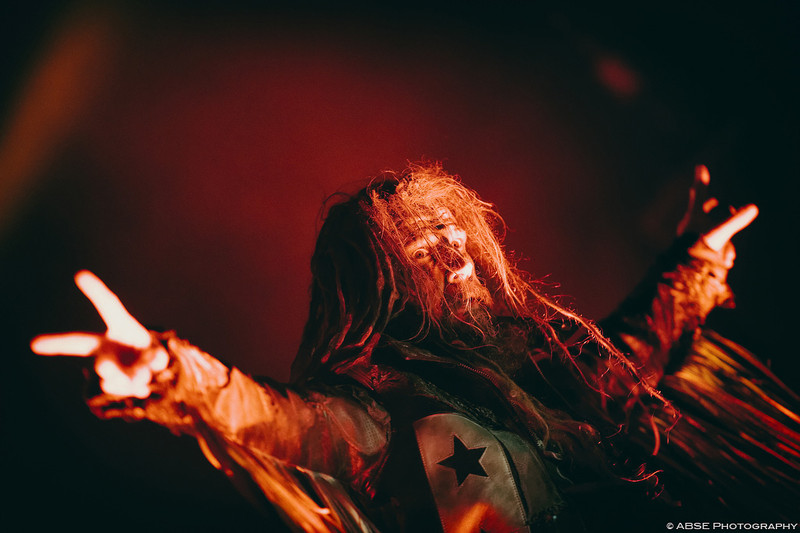 http://absephotography.com/wp-content/uploads/2014/06/Rob_Zombie_20140612-203719-5D3-9274-800x533.jpg
