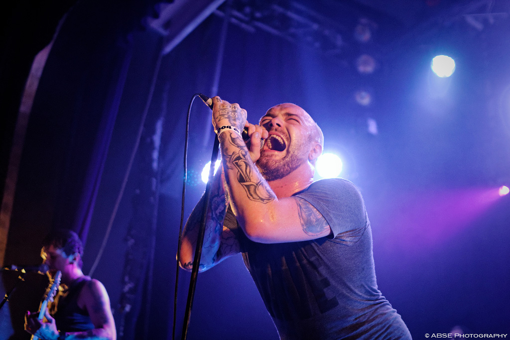 IMAGE: http://absephotography.com/wp-content/uploads/2014/07/Alesana_IMG_3391.jpg