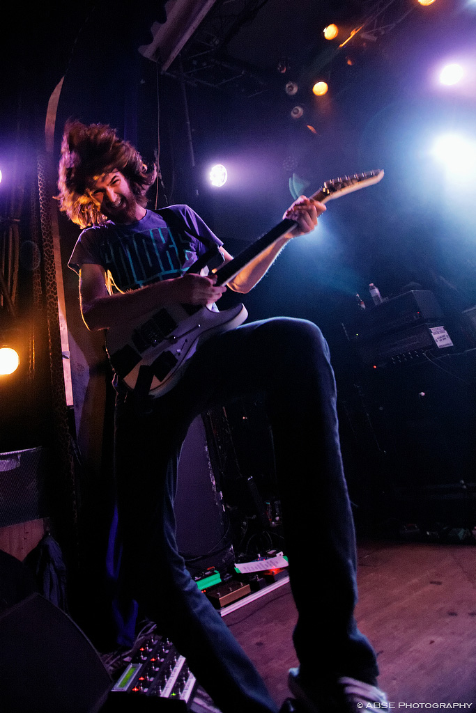 IMAGE: http://absephotography.com/wp-content/uploads/2014/07/Iwrestledabearonce_IMG_2521.jpg