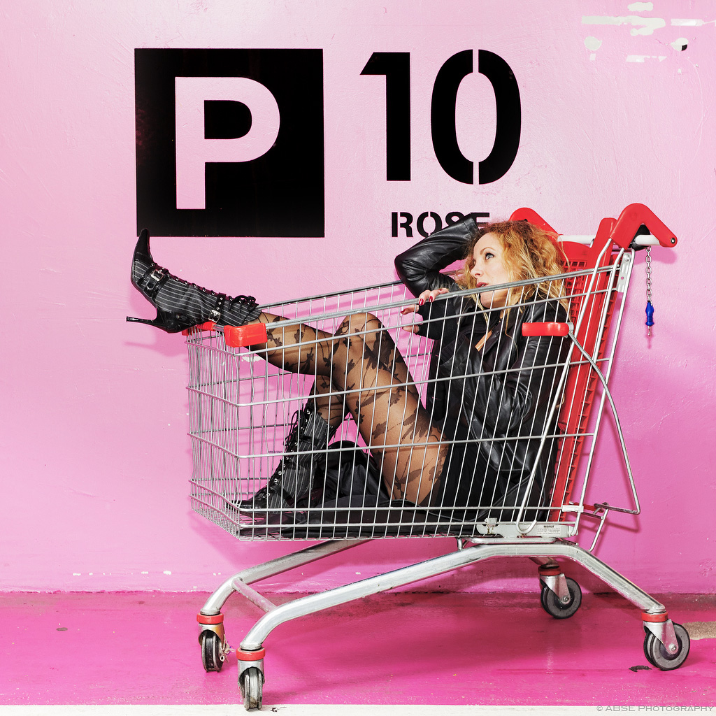 IMAGE: http://absephotography.com/wp-content/uploads/2014/08/Veronique_IMG_7730_Color.jpg