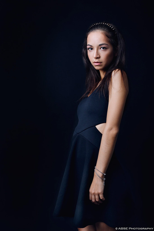 http://absephotography.com/wp-content/uploads/2014/10/Inga__D3_23651-533x800.jpg