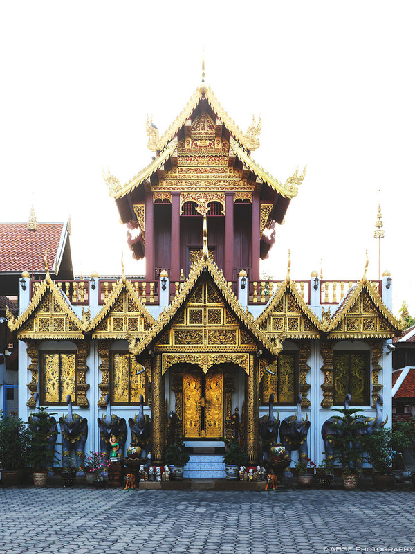 http://absephotography.com/wp-content/uploads/2014/12/Chiang_Rai-20141119-165712-5D3-8240-600x800.jpg