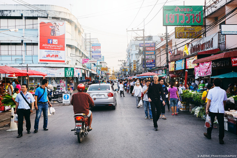 http://absephotography.com/wp-content/uploads/2014/12/Chiang_Rai-20141119-170546-5D3-8242-800x533.jpg