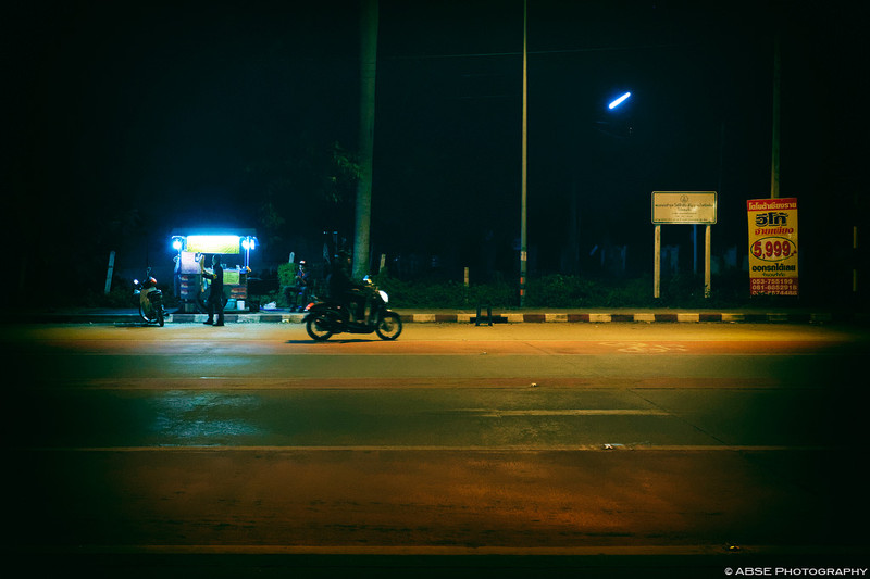 http://absephotography.com/wp-content/uploads/2014/12/Chiang_Rai-20141119-223000-5D3-8331-800x533.jpg